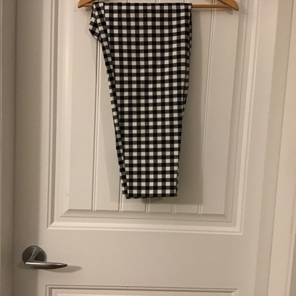 Zara black & white plaid pants size s. - Picture 9 of 9